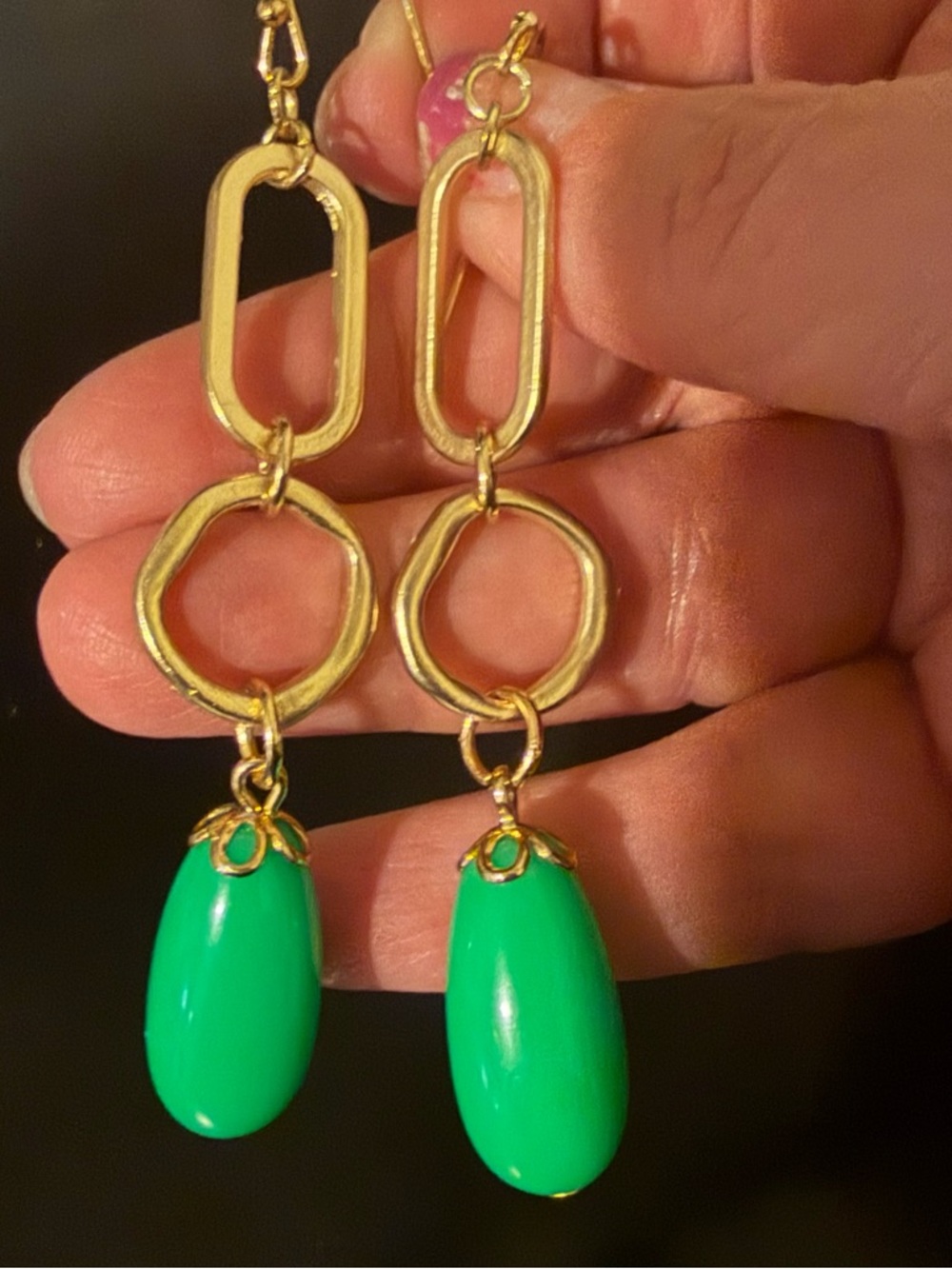 Gold-Tone Drop Earrings with Green Teardrop Dangle Beads. NWOT - Picture 4 of 6